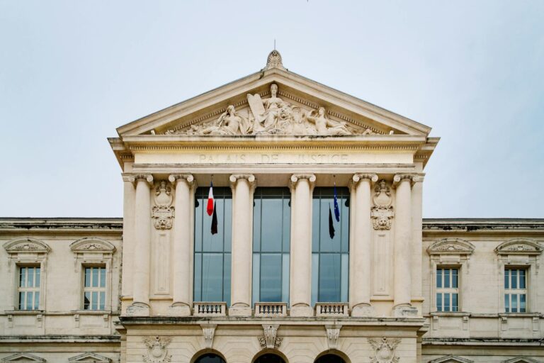 Lecornu face à la presse: gestion de la crise du Moyen-Orient et carburants en ligne de mire