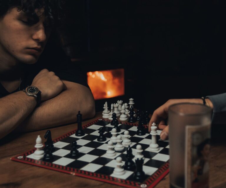 Doomchessing : quand les échecs en ligne deviennent une addiction