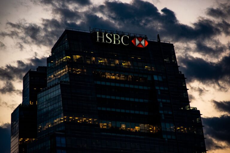 HSBC mise en examen dans l’affaire Riad Salamé au Liban