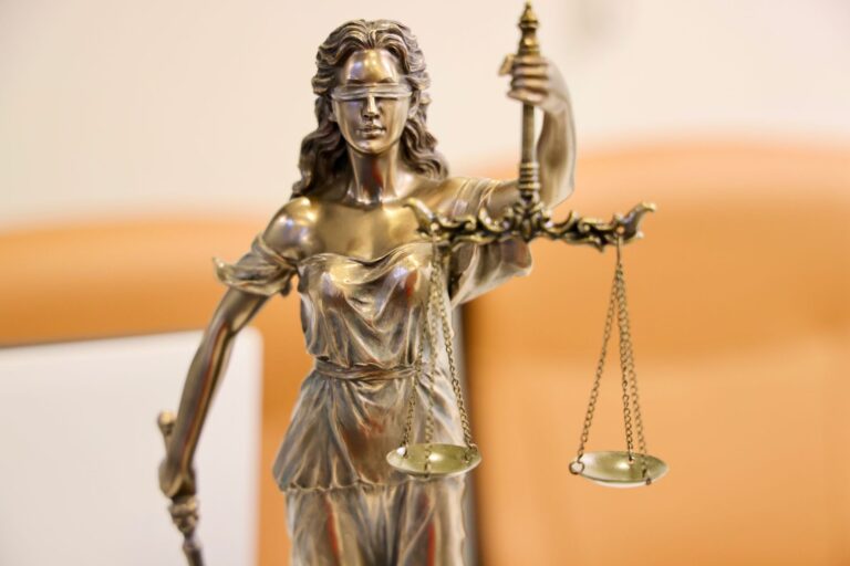 Justice court France law