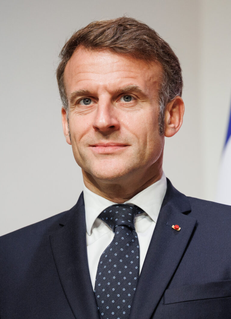 Macron prêt à défendre la liberté « au prix du sang » si nécessaire