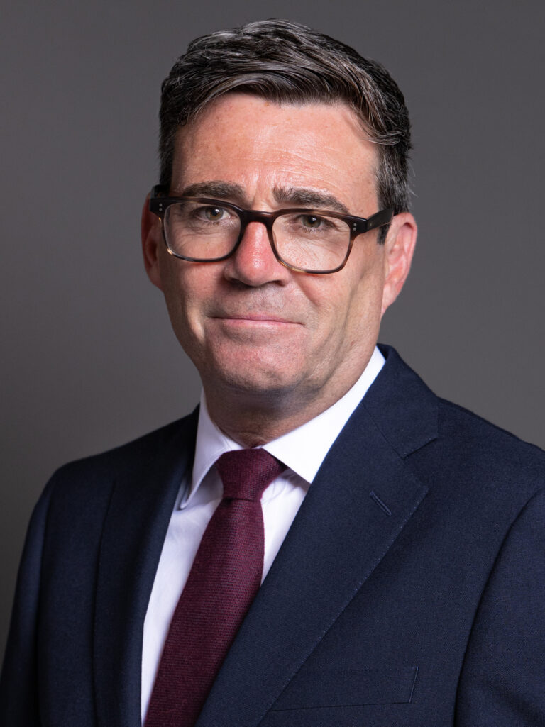 Andy Burnham promet de « redonner de l&rsquo;espoir » aux Britanniques