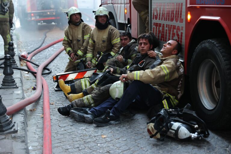 Pompiers en crise : les syndicats alertent sur un système à l&rsquo;agonie