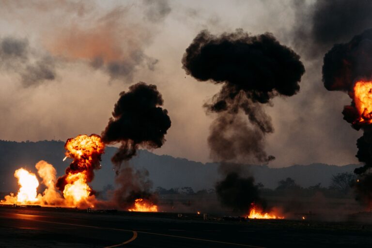 Frappes ukrainiennes en Russie : un dépôt pétrolier et une installation militaire touchés