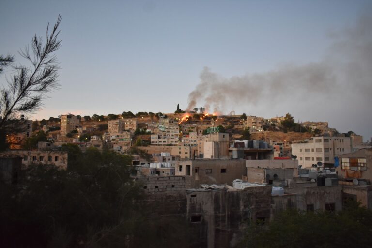 Israël frappe Beyrouth : deux morts, l&rsquo;Iran riposte