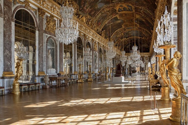 Panne électrique à Versailles : le château fermé, 6 800 foyers touchés